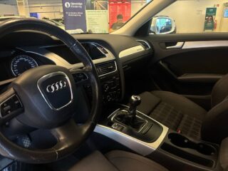 Audi A4 Avant 2.0 TDI quattro SoV-Däck/Led-Ramp/MoK-Värm – bild 19