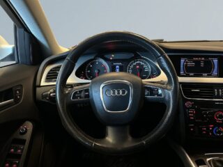 Audi A4 Avant 2.0 TDI quattro SoV-Däck/Led-Ramp/MoK-Värm – bild 9