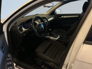Audi A4 Avant 2.0 TDI quattro SoV-Däck/Led-Ramp/MoK-Värm – bild 7