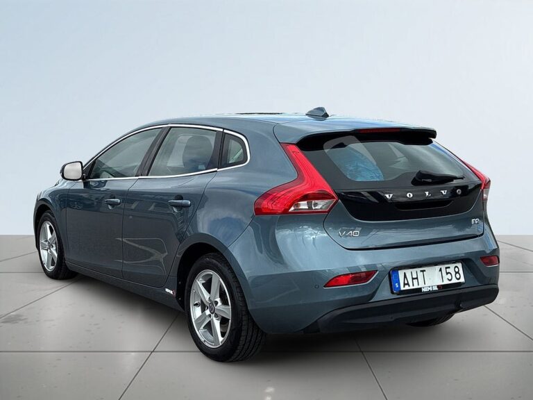 Volvo V40 D2 Momentum SoV-Däck/Bränslevärmare