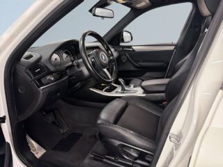 BMW X3 xDrive30d M Sport Pano/Dragkrok/Harman Kardon/SoV-däck – bild 7