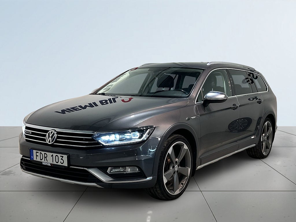 Volkswagen Passat Alltrack 2.0 TDI Alltrack 240hk AWD Drag Kamera Dvärm SoV
