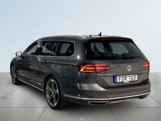 Volkswagen Passat Alltrack 2.0 TDI Alltrack 240hk AWD Drag Kamera Dvärm SoV – bild 5
