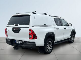 Toyota HiLux Dubbelhytt 2.8 4WD Invincible MOMS/JBL/SoV/MoK/Kamera – bild 6