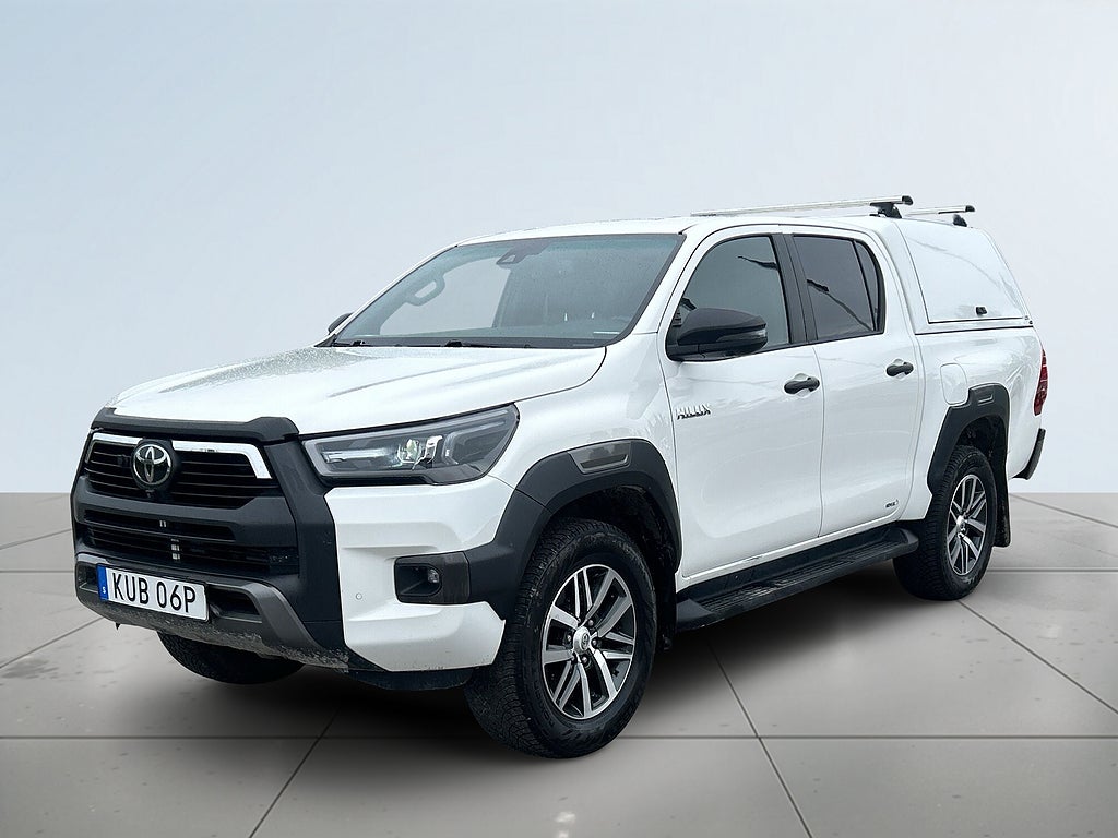 Toyota HiLux Dubbelhytt 2.8 4WD Invincible MOMS/JBL/SoV/MoK/Kamera
