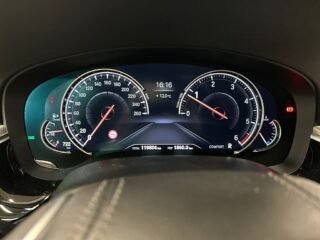 BMW 520d Touring Steptronic Sport line 360°/S&V-Däck/Halvskinn – bild 21