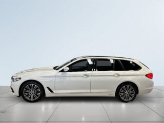BMW 520d Touring Steptronic Sport line 360°/S&V-Däck/Halvskinn – bild 4