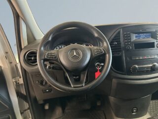 Mercedes-Benz Vito 116 CDI 2.8t MOMS Dragkrok Dvärmare LED-ramp S&V-däck – bild 7