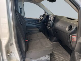 Mercedes-Benz Vito 116 CDI 2.8t MOMS Dragkrok Dvärmare LED-ramp S&V-däck – bild 8