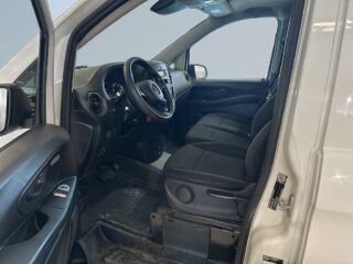 Mercedes-Benz Vito 116 CDI 2.8t MOMS Dragkrok Dvärmare LED-ramp S&V-däck – bild 5