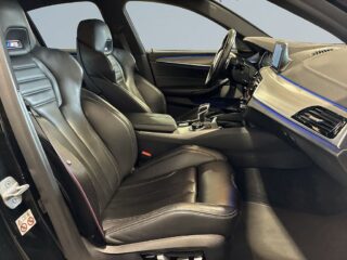 BMW M5 V8 600hk Aut Kamera Cockpit Skinn HuD Sportstolar S&V – bild 9