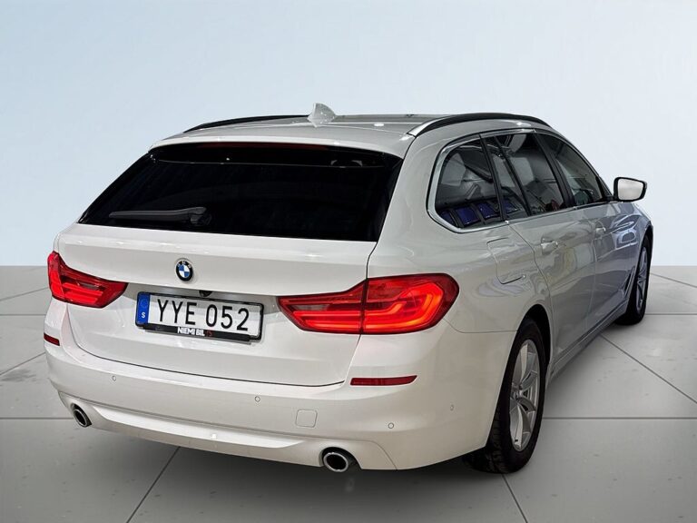 BMW 520d xDrive Touring Kamera Rattvärme MoK GPS Elbaklucka SoV