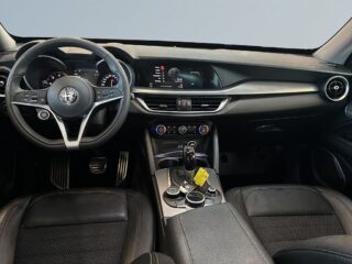 Alfa Romeo Stelvio 2.2 JTD 16V Q4 S&V-hjul/Kamera/Elstolar/Harman/kardon – bild 8