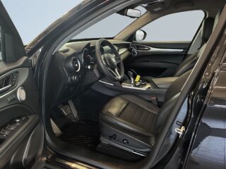 Alfa Romeo Stelvio 2.2 JTD 16V Q4 S&V-hjul/Kamera/Elstolar/Harman/kardon – bild 7