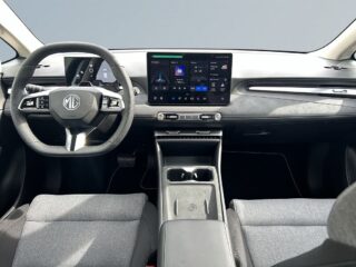 MG MG4 EV Urban 53.9 kWh Premium Värmepump/360/Ambient/Carplay/Ad.Fhåll – bild 8