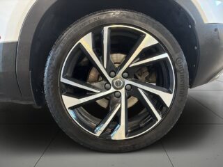 Volvo XC40 D4 AWD Aut R-Design Drag 360 Cockpit Pano Värmare H/K – bild 14