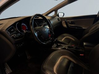 Kia Ceed cee’d_sw 1.6 EX Comfort Dragkrok/Värmare/Psens/Sov-däck – bild 7