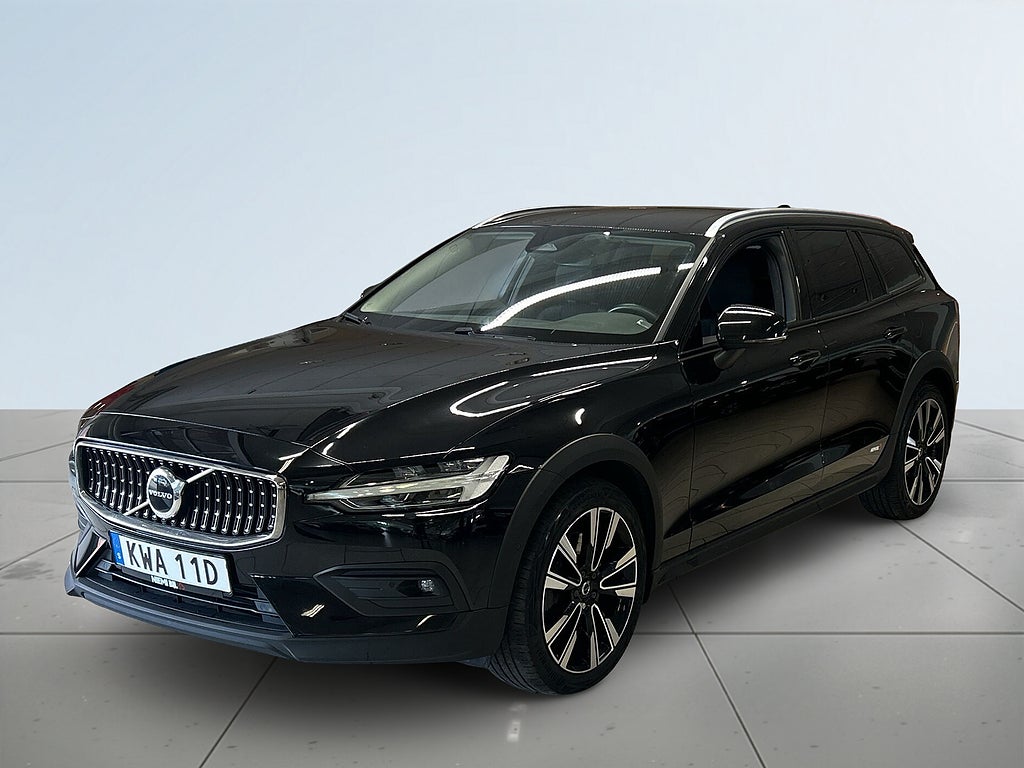 Volvo V60 Cross Country Volvo V60 D4 AWD MOMS Drag Rattvärme B-Kamera Navi S&V