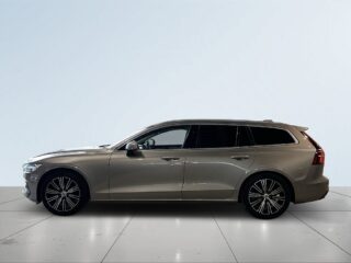 Volvo V60 D3 Aut Inscription Pano VoC Skinn Dvärm Kamera S/V-hjul – bild 4