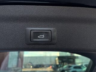 Audi A6 Avant 40 TDI KAMREM-BYTT/SoV-Däck/Drag/MoK-Värm/P-sens – bild 18