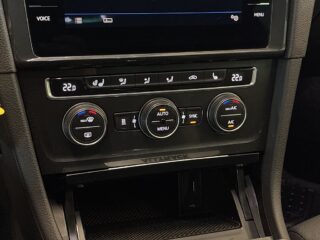 Volkswagen Golf Alltrack 2.0 TDI DSG 4M Alltrack S&V-hjul/Dvärm/Drag/Cockpit – bild 21