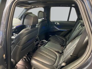 BMW X5 xDrive40i 7-Sits M Sport Dragkrok 360° H/K HuD Pano S&V – bild 13