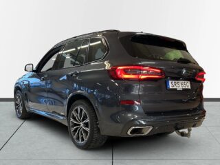 BMW X5 xDrive40i 7-Sits M Sport Dragkrok 360° H/K HuD Pano S&V – bild 4