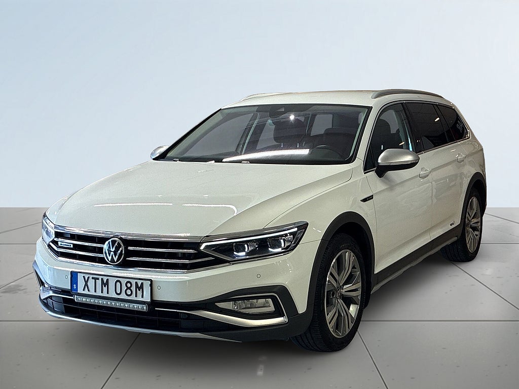Volkswagen Passat Alltrack 2.0 TDI 4M Alltrack MOMS Drag Dvärme Bkamera Navi S&V