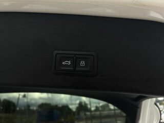 Audi A6 allroad quattro 3.0 TDI SoV-Däck/Kamera/Ellucka/Värmare – bild 17