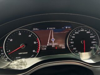 Audi A6 allroad quattro 3.0 TDI SoV-Däck/Kamera/Ellucka/Värmare – bild 21