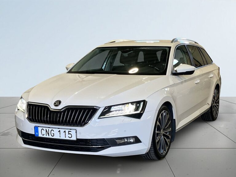 Skoda Superb Kombi 2.0 TDI 4x4 SCR Business Drag Kamera S&V-hjul