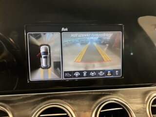 Mercedes-Benz E 220 200 T d 4Matic AMG Line S&V Dvärmare Drag 360° Panorama – bild 15