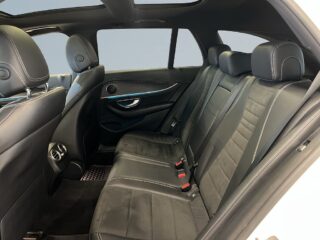 Mercedes-Benz E 220 200 T d 4Matic AMG Line S&V Dvärmare Drag 360° Panorama – bild 13