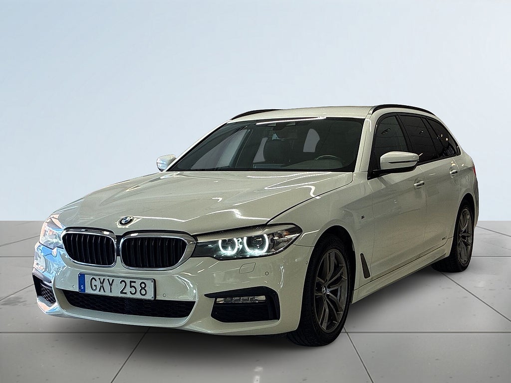 BMW 520d xDrive Touring M Sport Backkamera Rattvärme S&V-däck