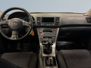 Subaru Outback 2.5 4WD Kamrem bytt/SoV-Däck/Drag/Värmare – bild 8