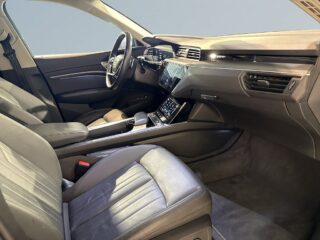 Audi E-Tron 50 Quattro Cockpit Skinn GPS Luftfjädring Drag GPS – bild 10