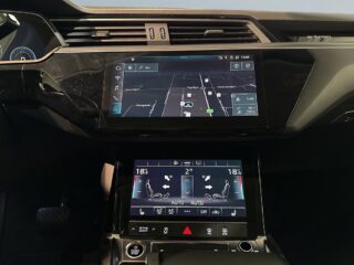 Audi E-Tron 50 Quattro Cockpit Skinn GPS Luftfjädring Drag GPS – bild 11