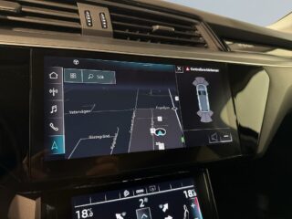 Audi E-Tron 50 Quattro Cockpit Skinn GPS Luftfjädring Drag GPS – bild 15