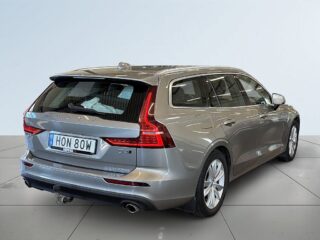 Volvo V60 D4 AWDGeartronic Momentum Adv VOC/S&V-Hjul/ Drag/Dvärm – bild 6