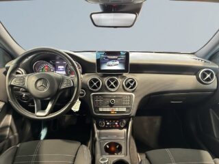 Mercedes-Benz A 200 d 4M Aut Urban Line Kamera Farthållare Carplay S&V – bild 8