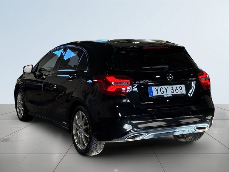Mercedes-Benz A 200 d 4M Aut Urban Line Kamera Farthållare Carplay S&V