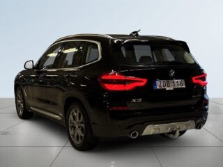 BMW X3 xDrive20d X3 Dragkrok Rattvärme Navigation S&V-däck – bild 5