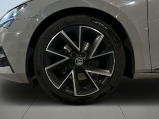 Skoda Superb Kombi 2.0 TDI 4×4 Sportline Drag Dvärm 360° Kamera SoV – bild 14