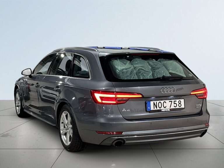 Audi A4 Avant 2.0 TFSI AWD Proline Drag Mvärm Psens S/V-hjul