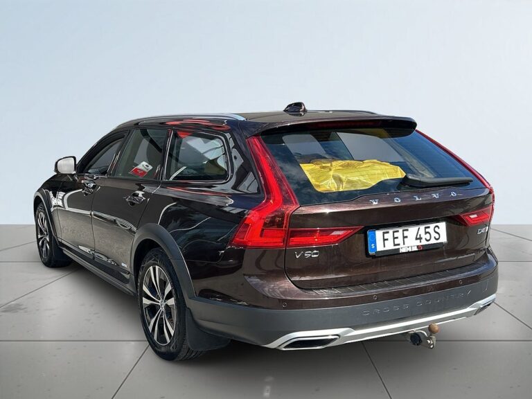 Volvo V90 Cross Country D4 AWD Geartronic Advanced S&V-Hjul/M-värm/Drag/Kamera