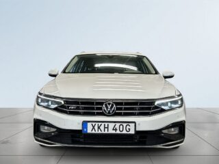 Volkswagen Passat Sportscombi 2.0 TDI 4M Drag/Kamera/D&M-Värmare/S&V-Däck – bild 2