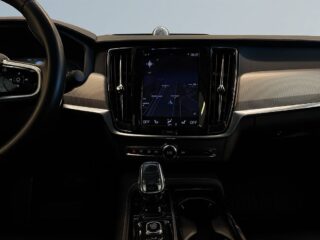 Volvo S90 T8  AWD Inscription BW/HuD/SoV-Däck/360/Drag/Massage – bild 11