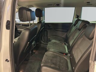 Volkswagen Sharan 7-sits 2.0 TDI 4Motion Kamera/P-Värm/SoV-Däck/M-Värm – bild 13
