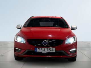 Volvo V60 D5 Plug-in Hybrid AWD R-Design H/K Drag Taklucka Dvärm – bild 2