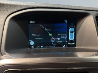 Volvo V60 D5 Plug-in Hybrid AWD R-Design H/K Drag Taklucka Dvärm – bild 15